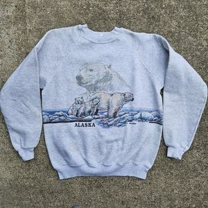 Vintage 1991 Alaska Polar Bear Gray Pullover Sweatshirt Hanes Activewear Size L